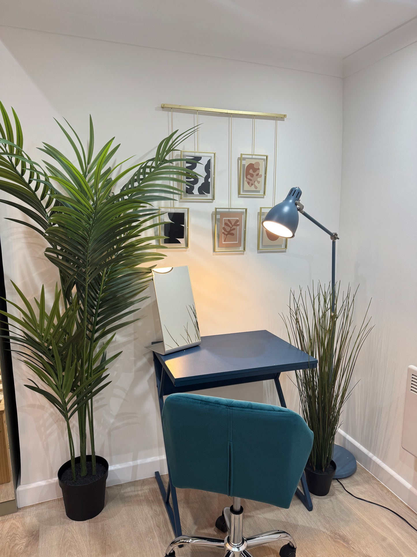 The Hairdressing Salon